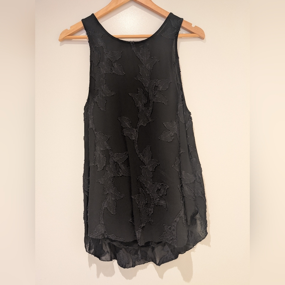 Wilfred Sevres Floral Applique Sleeveless Top